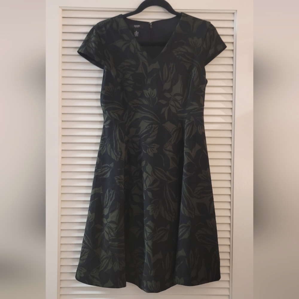 Alfani - Black & Green V-Neck Floral Print Fit & Flare Dress